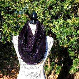SCARF ▪︎ Super Soft Black Faux Fur Wrap Around Scarf, OS